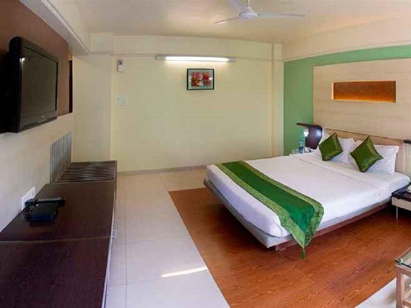 Treebo Archana Residency Hotell Thane Eksteriør bilde